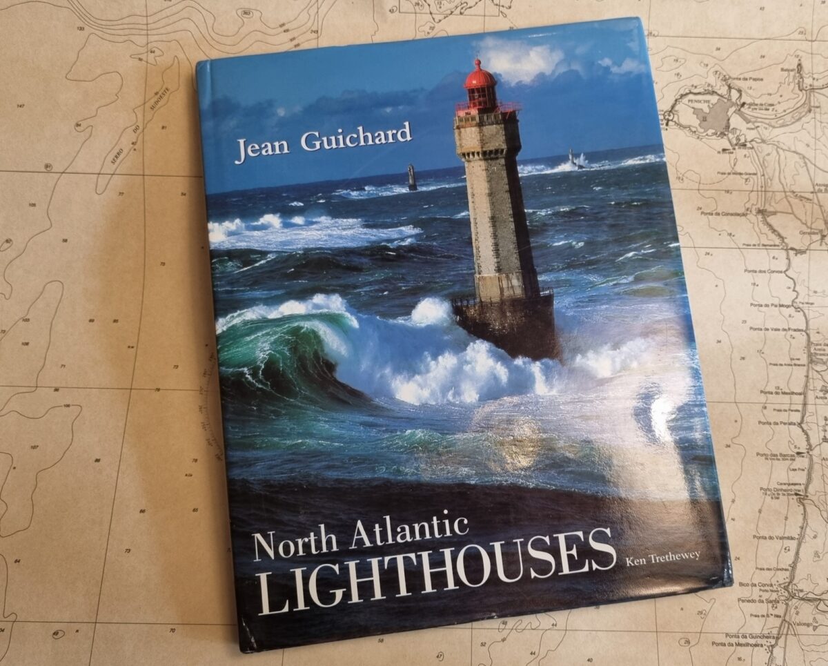 LIGHTHOUSES BOOK